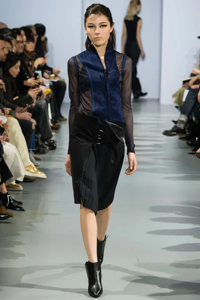 Look 23